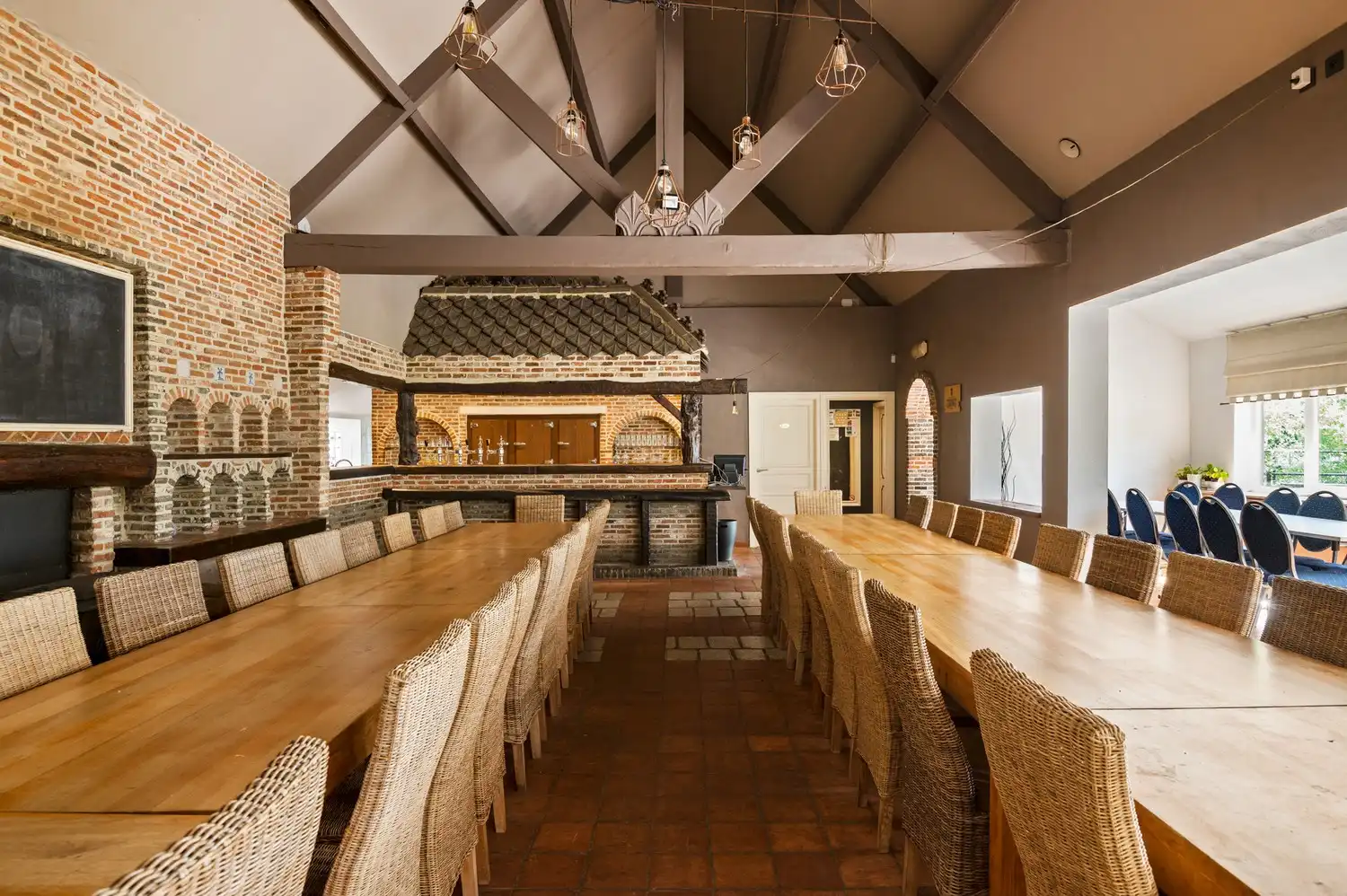 Landbouwgrond met gebouw op toplocatie in Emblem! foto 5