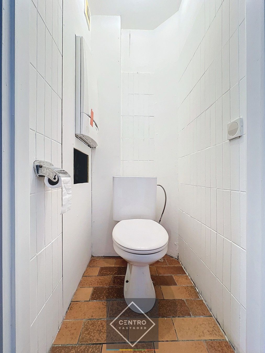 Betaalbaar app. (85m²) met 2 slpks, kelderberging en TERRAS van 50m² ! foto 5