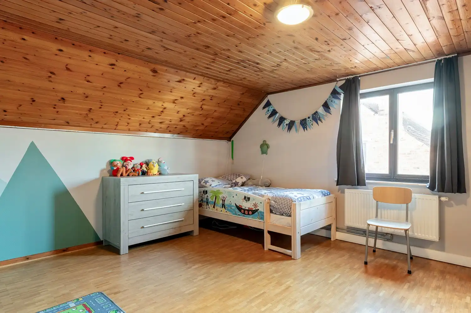 Uiterst gunstig gelegen kantoor met woonst. foto 44