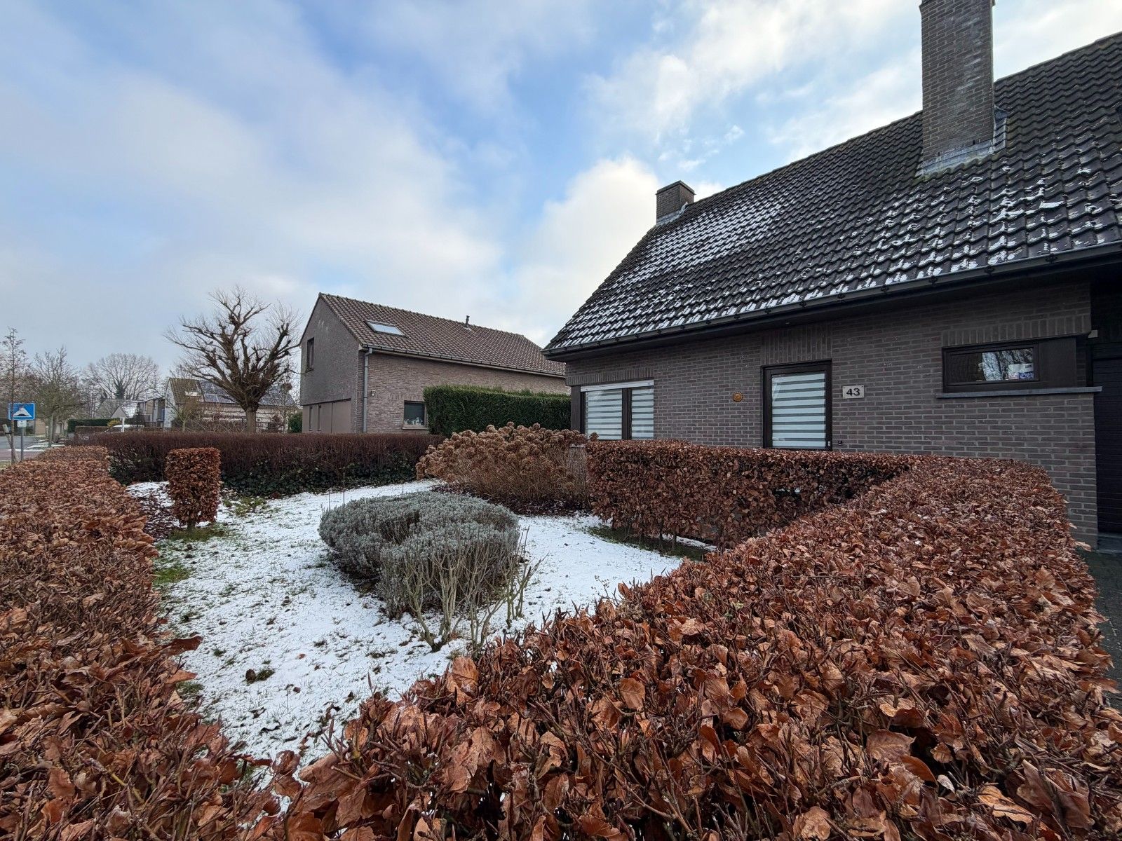 Ruime gezinswoning met 3 slaapkamers, grote tuin en garage foto 21