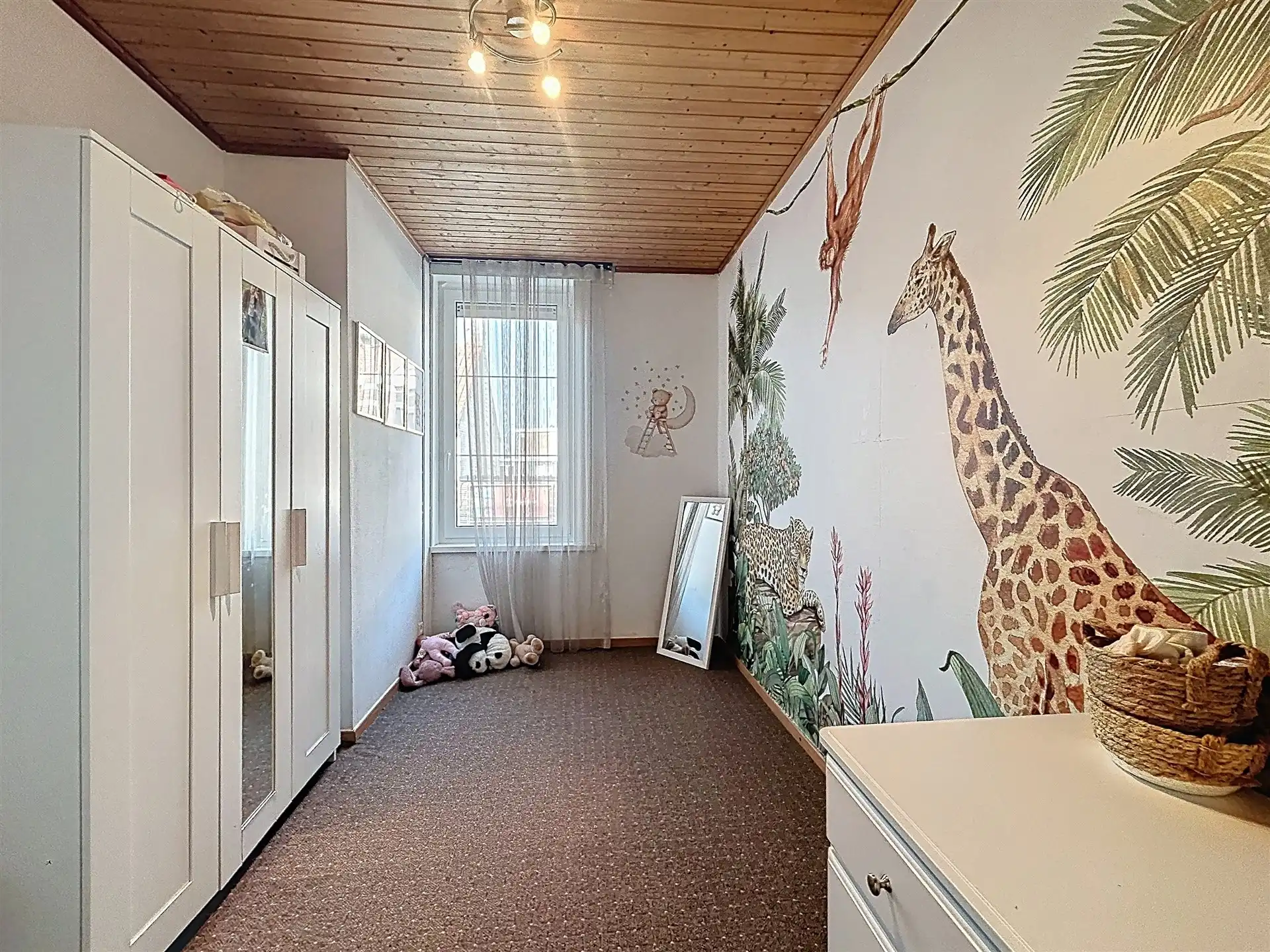 instapklare gezinswoning met 5 slaapkamers en afgesloten tuin op toplocatie foto 10