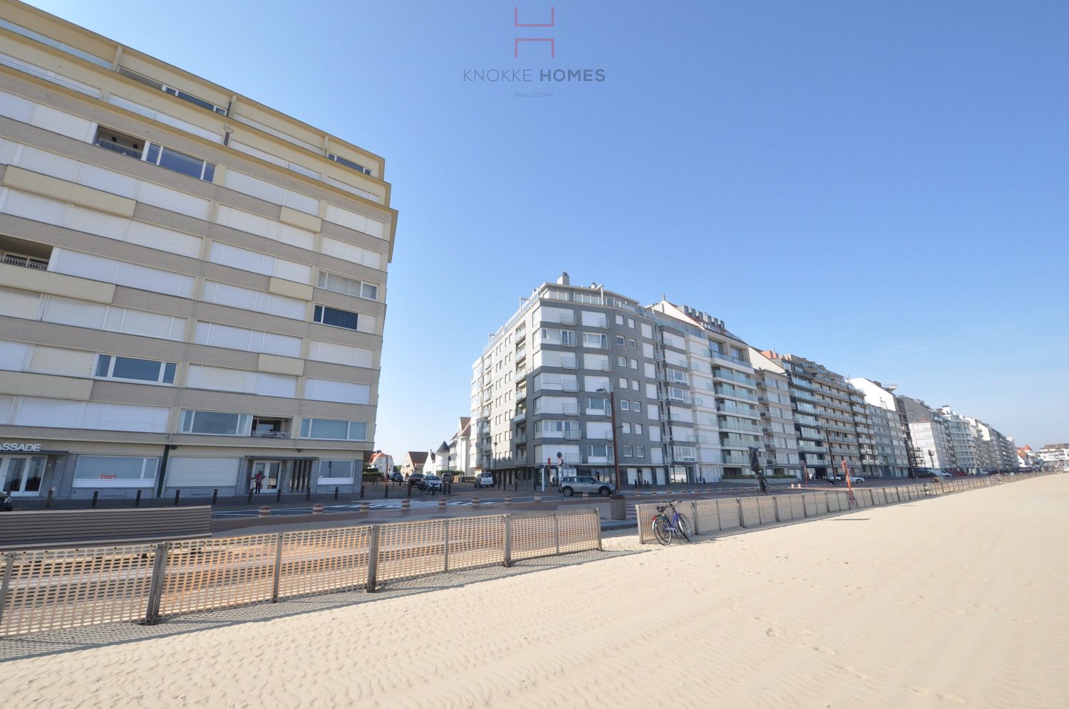 Recent gerenoveerd appartement met zijdelings zeezicht te Albertstrand foto 1