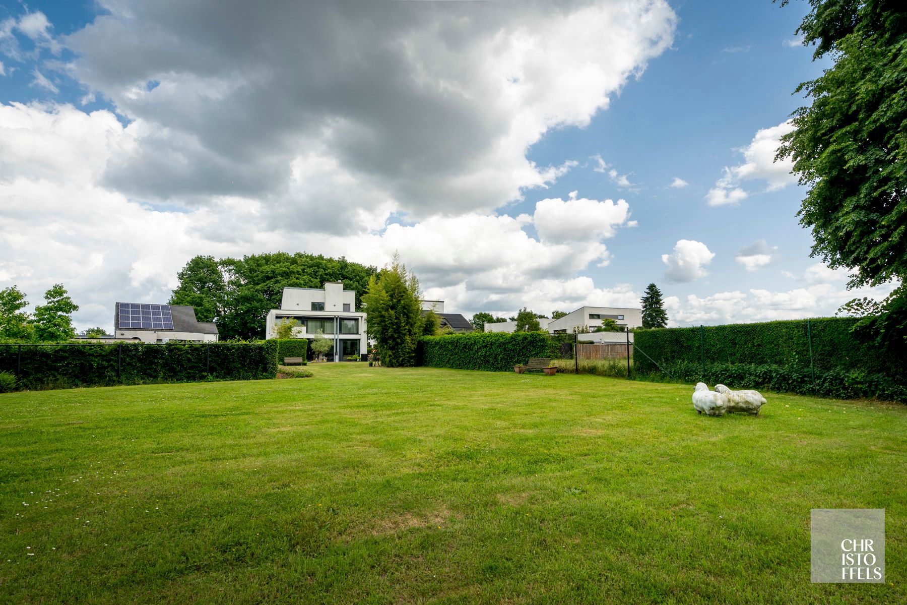 Ruime stijlvolle moderne villa (547m²) op zuid gericht grondperceel van 2.531m² foto 6
