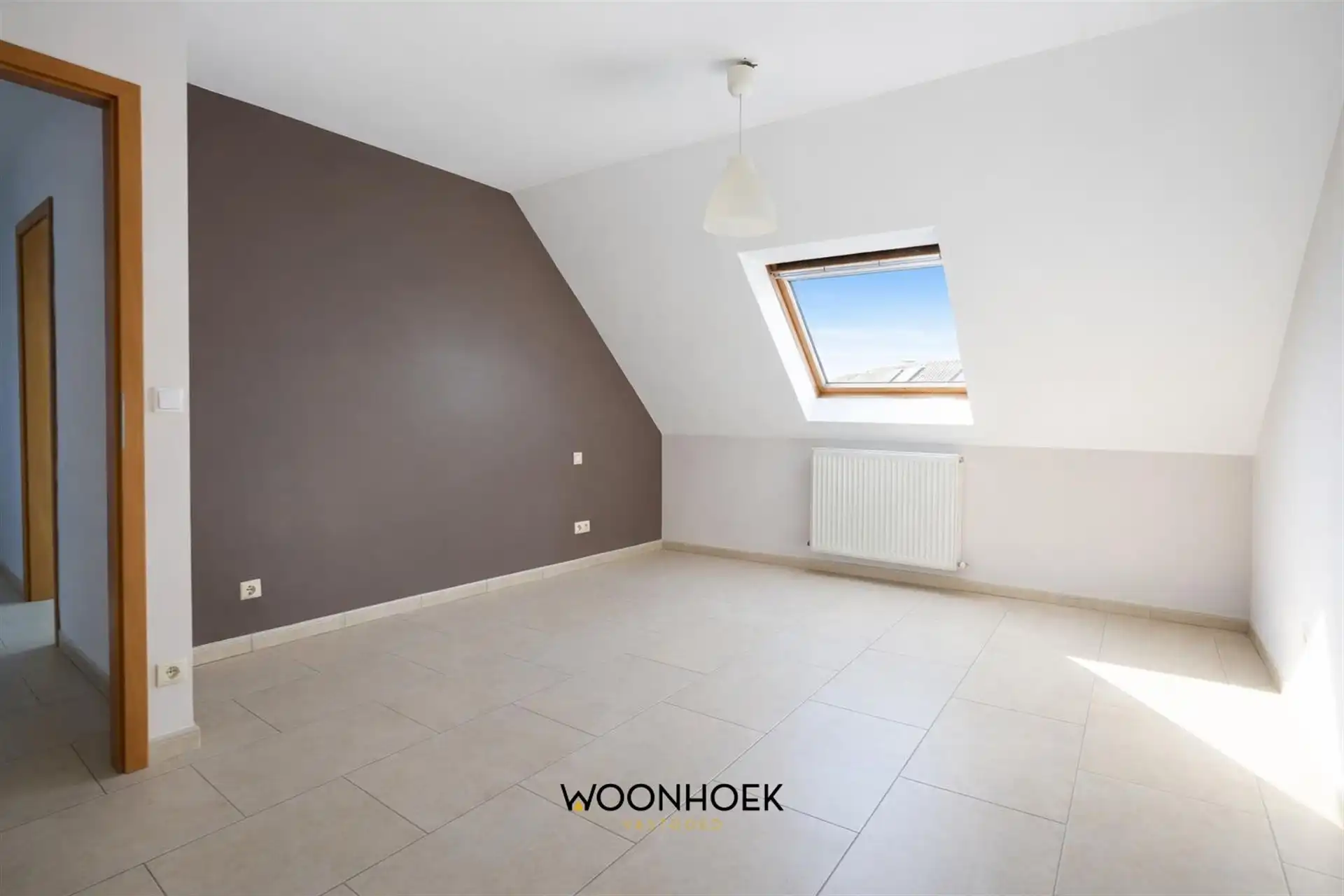 Ruim triplexappartement met garage op centrale ligging. foto 11