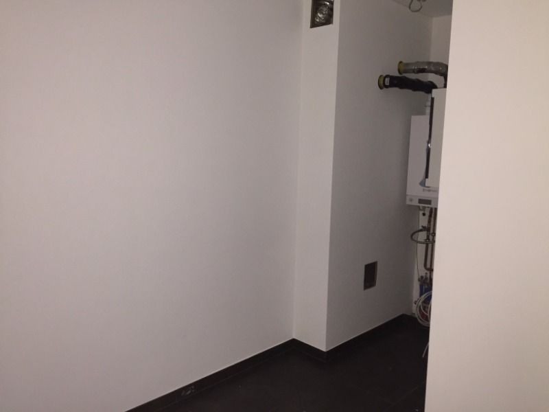 Instapklaar 2-slpk appartement met terras/tuin en 2 parkeerplaatsen foto 13