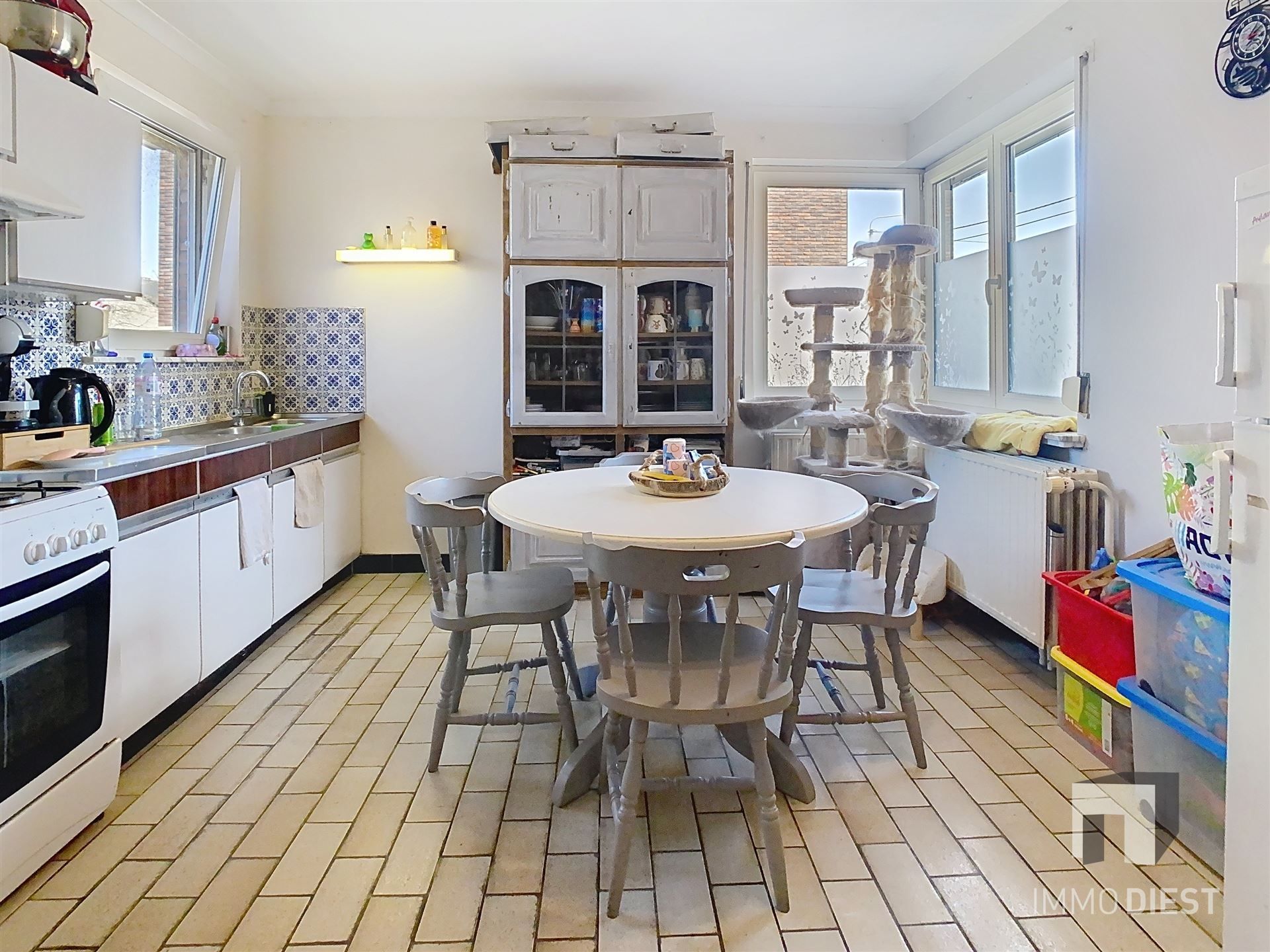 Karakterwoning met veel potentieel foto 10
