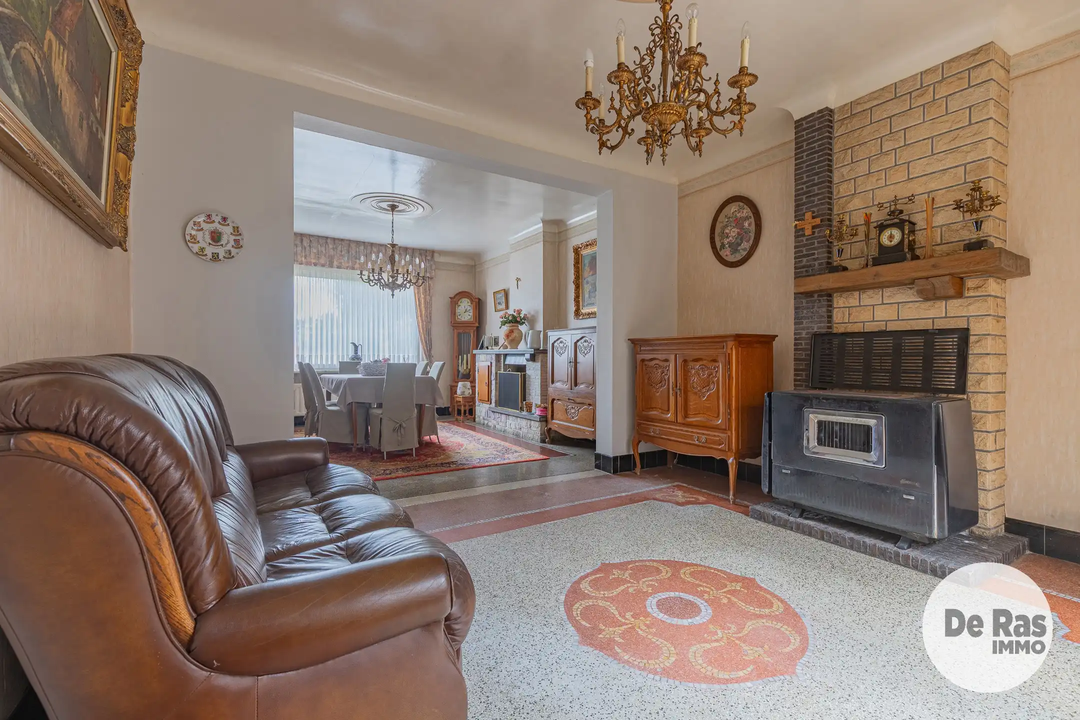 BURST - Te renoveren woning met tal van mogelijkheden foto 6