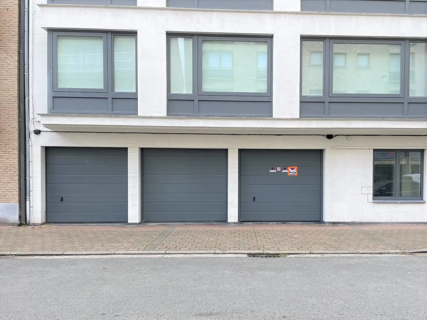 Recent gerenoveerd, lichtvol hoekappartement. Riant zicht op Lippenslaan en Kopsdreef. Mogelijkheid tot aankoop garage op gelijkvloers.  foto 18