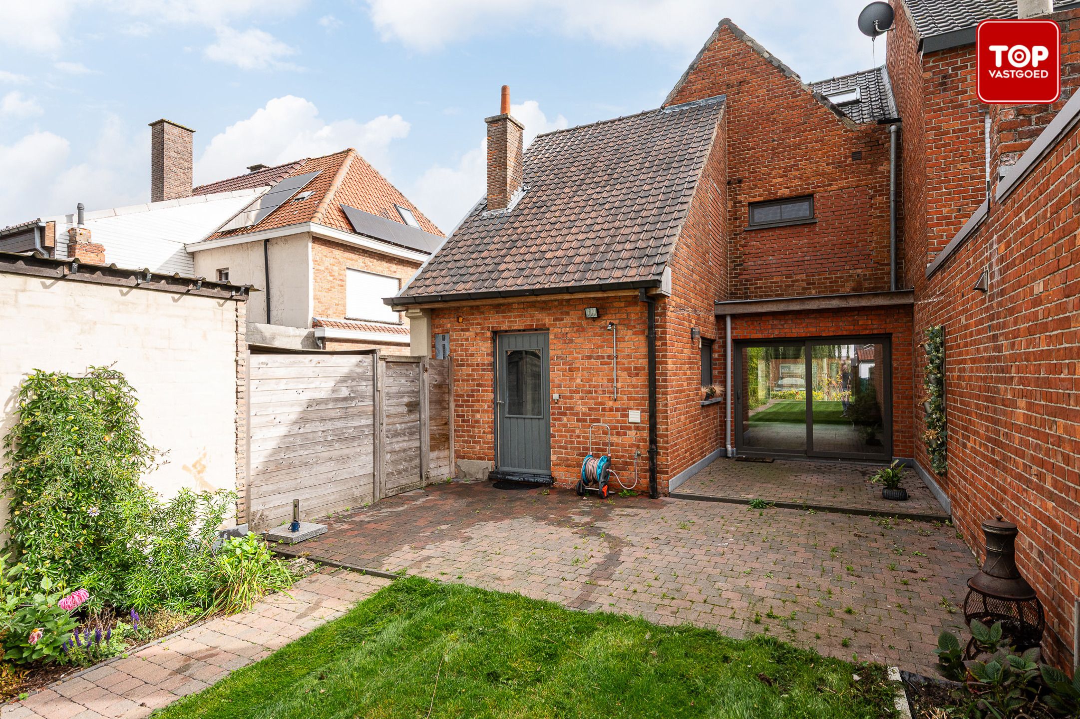 Halfopen woning met 4 slaapkamers, grote tuin en  ruime garage foto 21