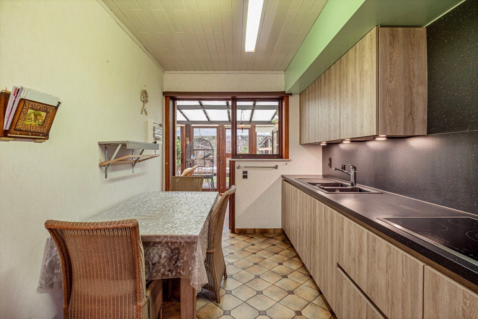 Solide instapklare woning met 3 slaapkamers, garage en tuin foto 5