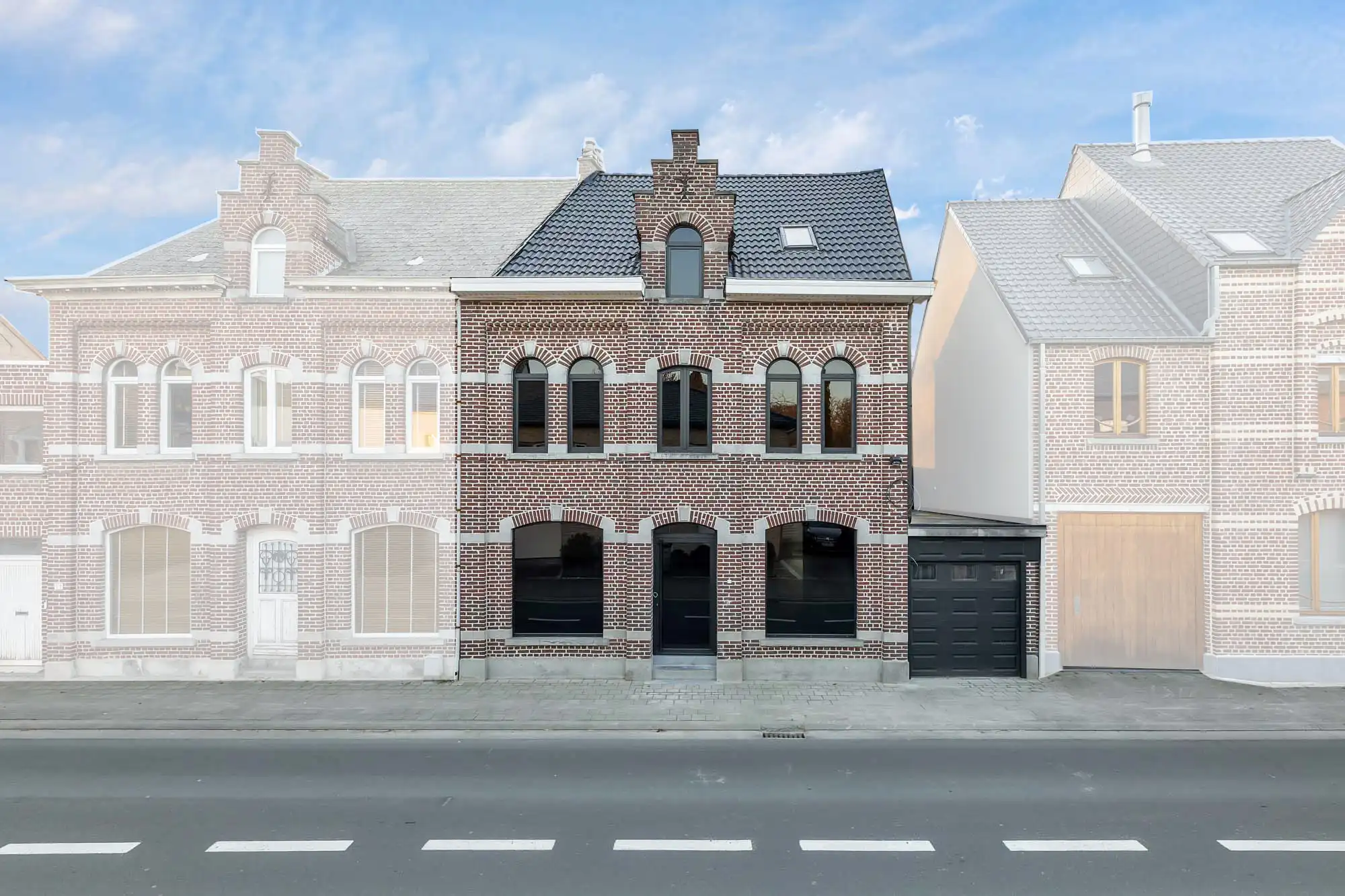 Ruime gezinswoning met prachtig uitzicht foto {{pictureIndex}}