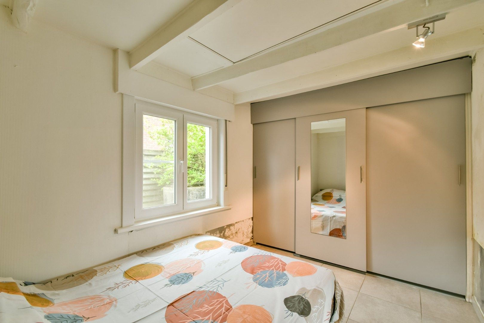 Knusse woning nabij het centrum van Torhout! foto 5