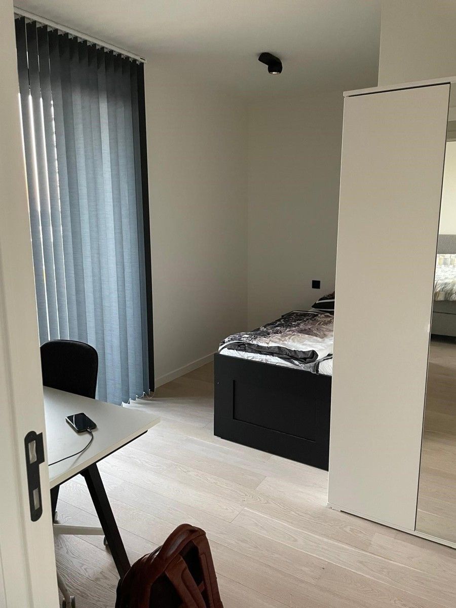 Gezellig lichtrijk gemeubeld 2k. appartement (TERRASSEN) foto 9