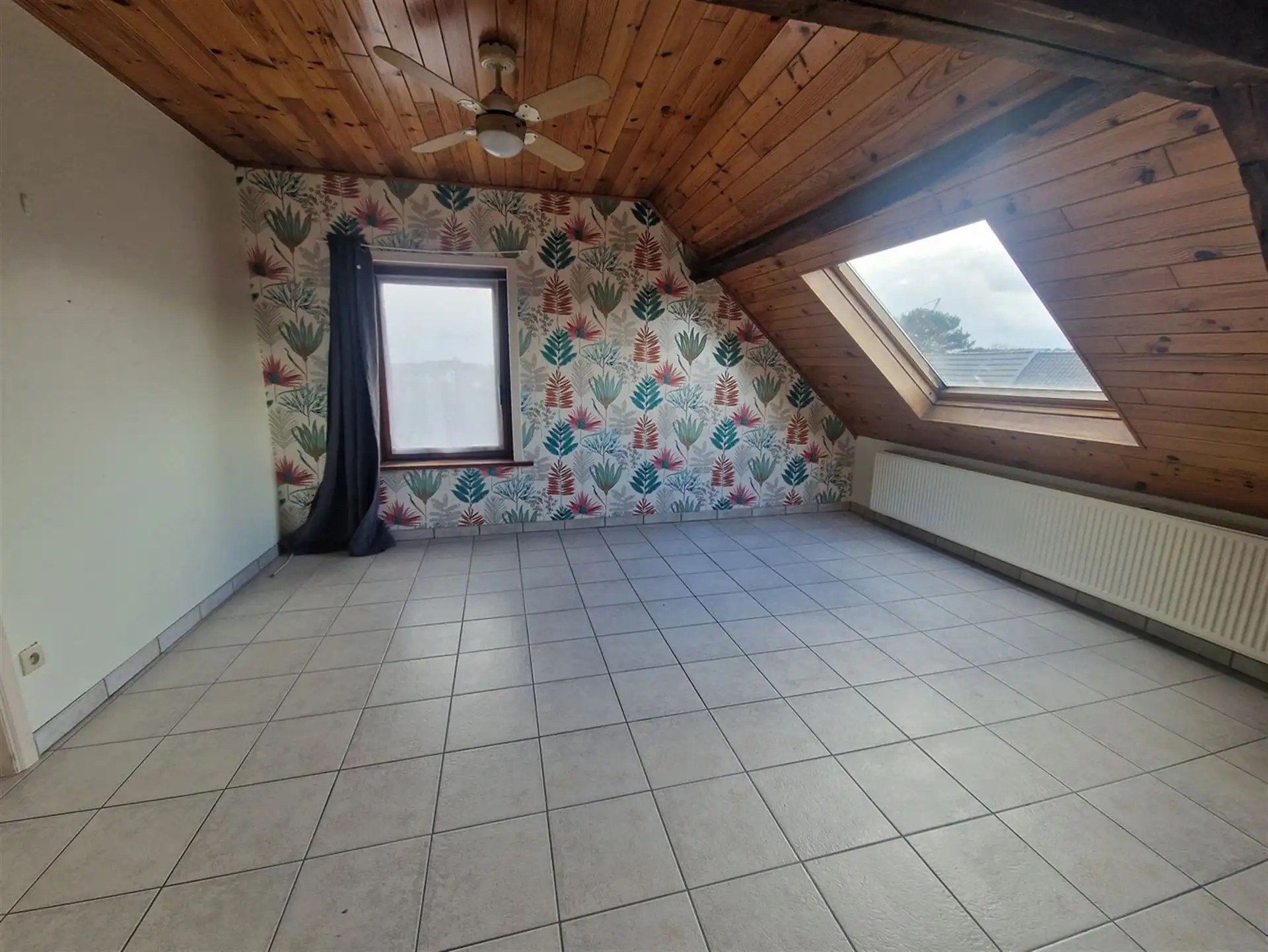 Studio / Appartement 1 slpk 30m², 3de verdieping + staanplaats foto 4