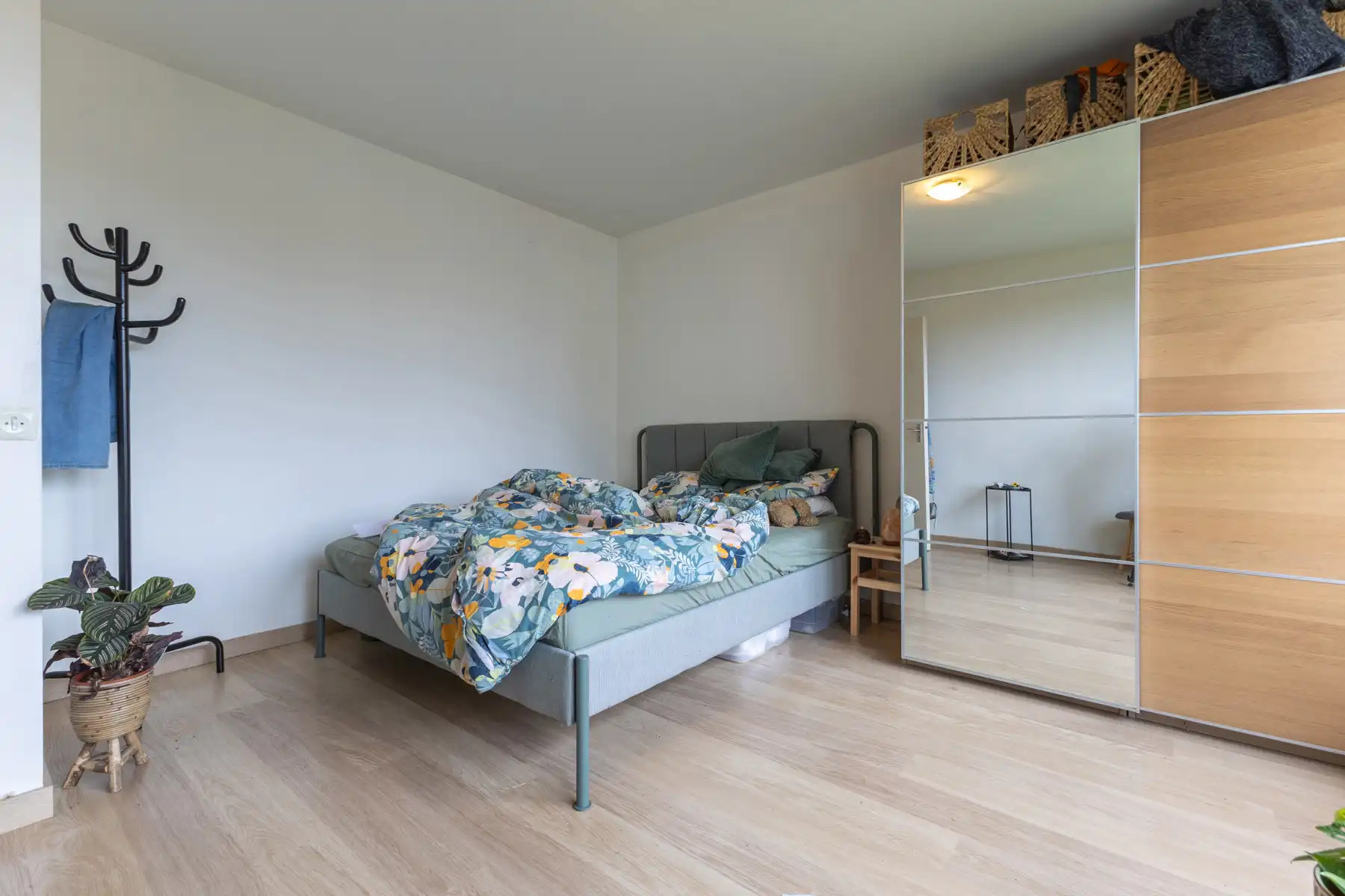 Opbrengsteigendom met 4 wooneenheden en 2 garages foto 37