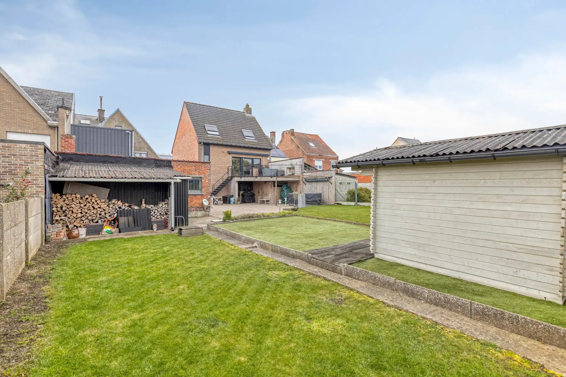 Solide 3-gevelwoning op centrale ligging foto 29