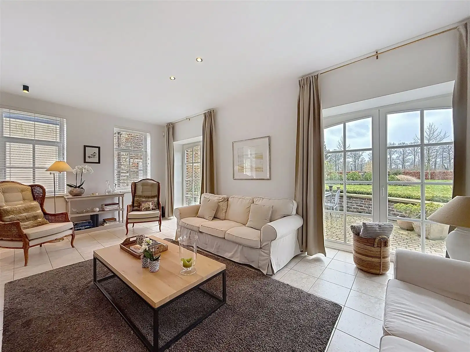 Karaktervolle woning met 4 slpks, 2 bdks, zwembad, 39a 17ca foto 15