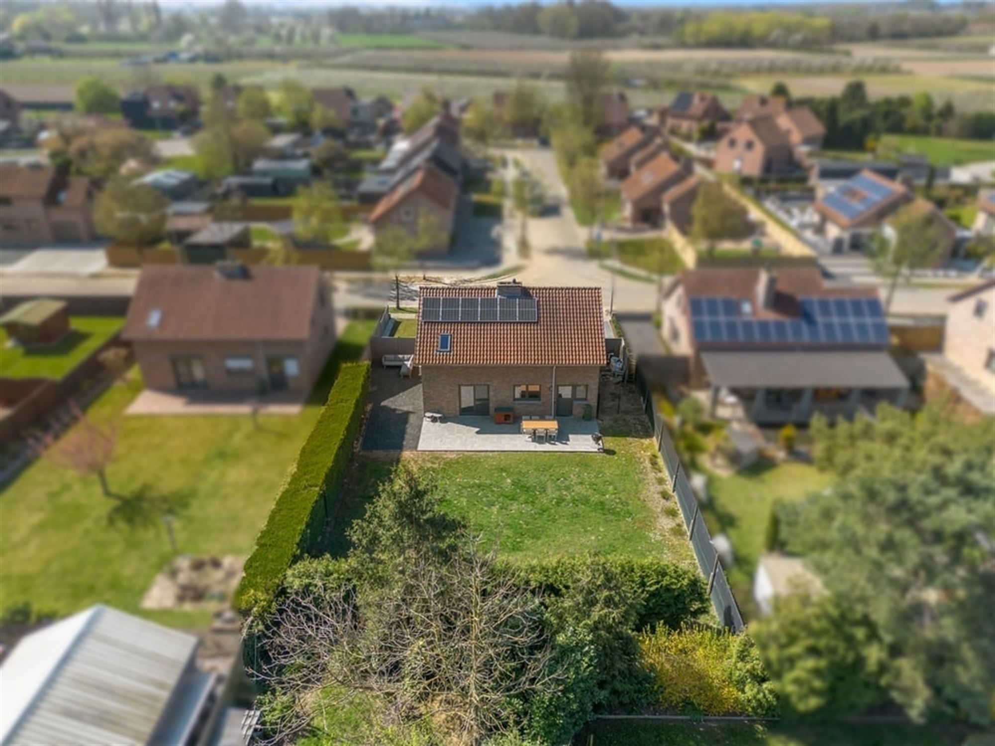 GEZELLIGE GEZINSWONING MET GARAGE OP EEN TOPLOCATIE IN ZEPPEREN  foto 39