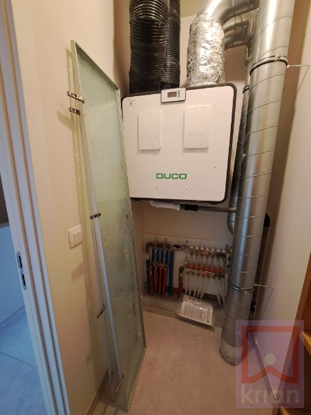 BEMEUBELDE woning met 3 slaapkamers, tuin en carport. foto 28