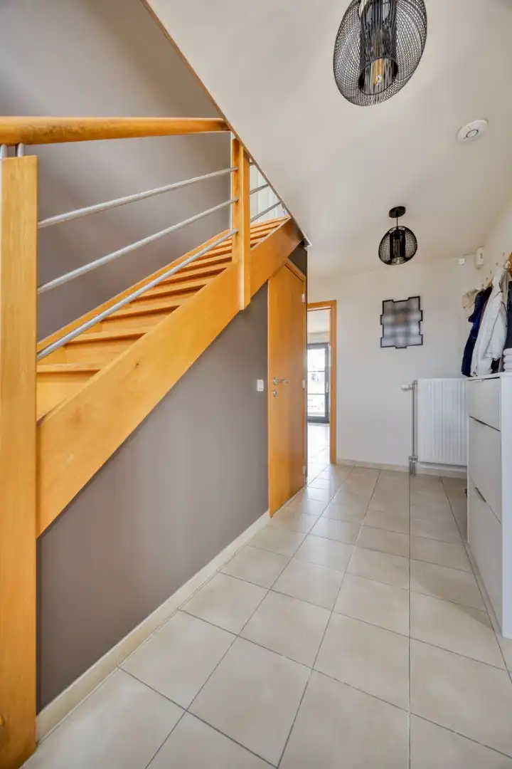Ruime woning met tuin, garage en 3 slaapkamers in Roosdaal - bouwjaar 2007, foto 12