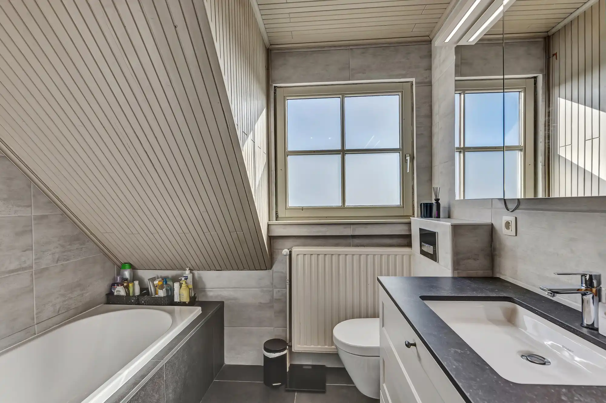 Instapklare woning met 3 slaapkamers te Outer (Ninove) foto 12