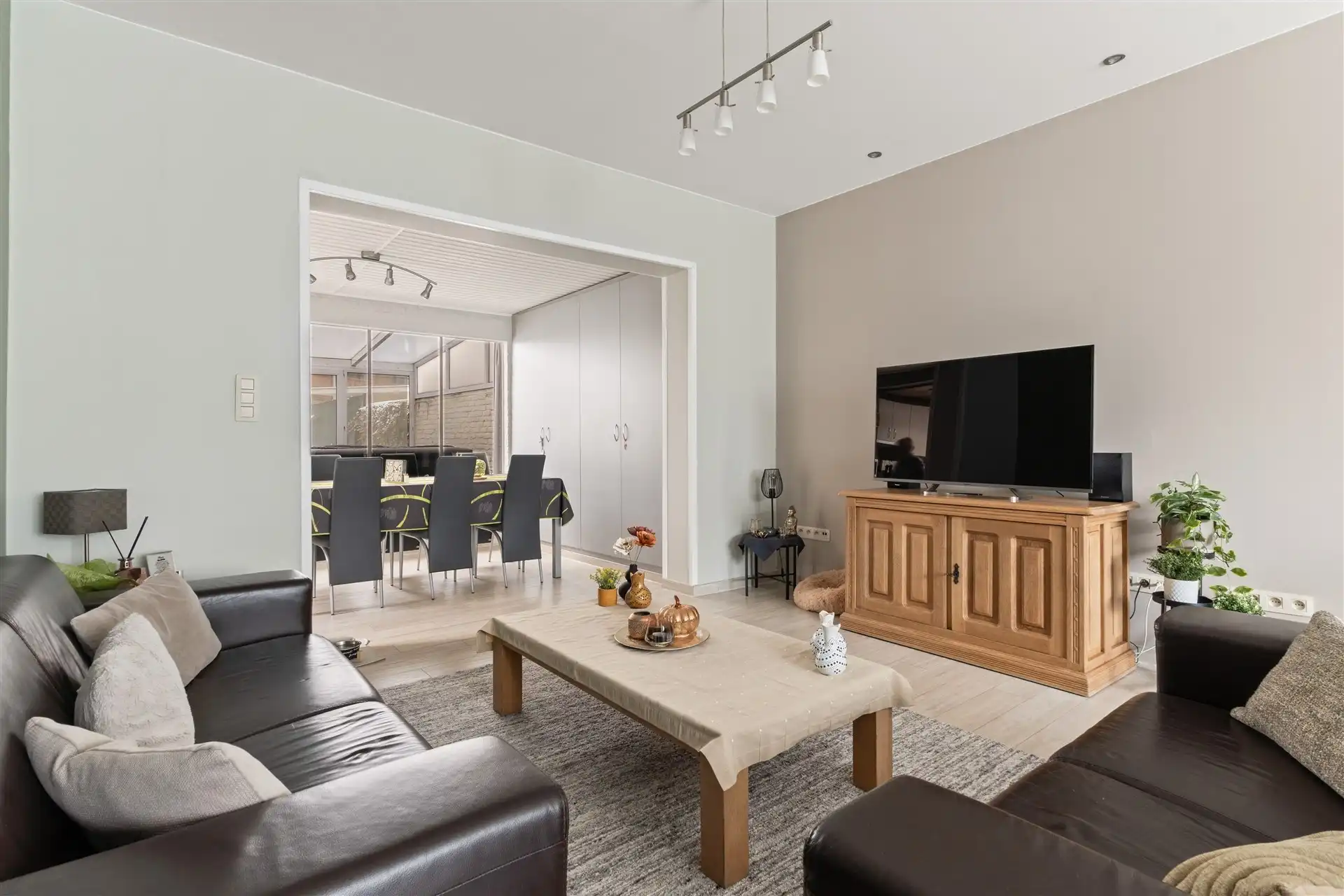 Half open bebouwing foto 5