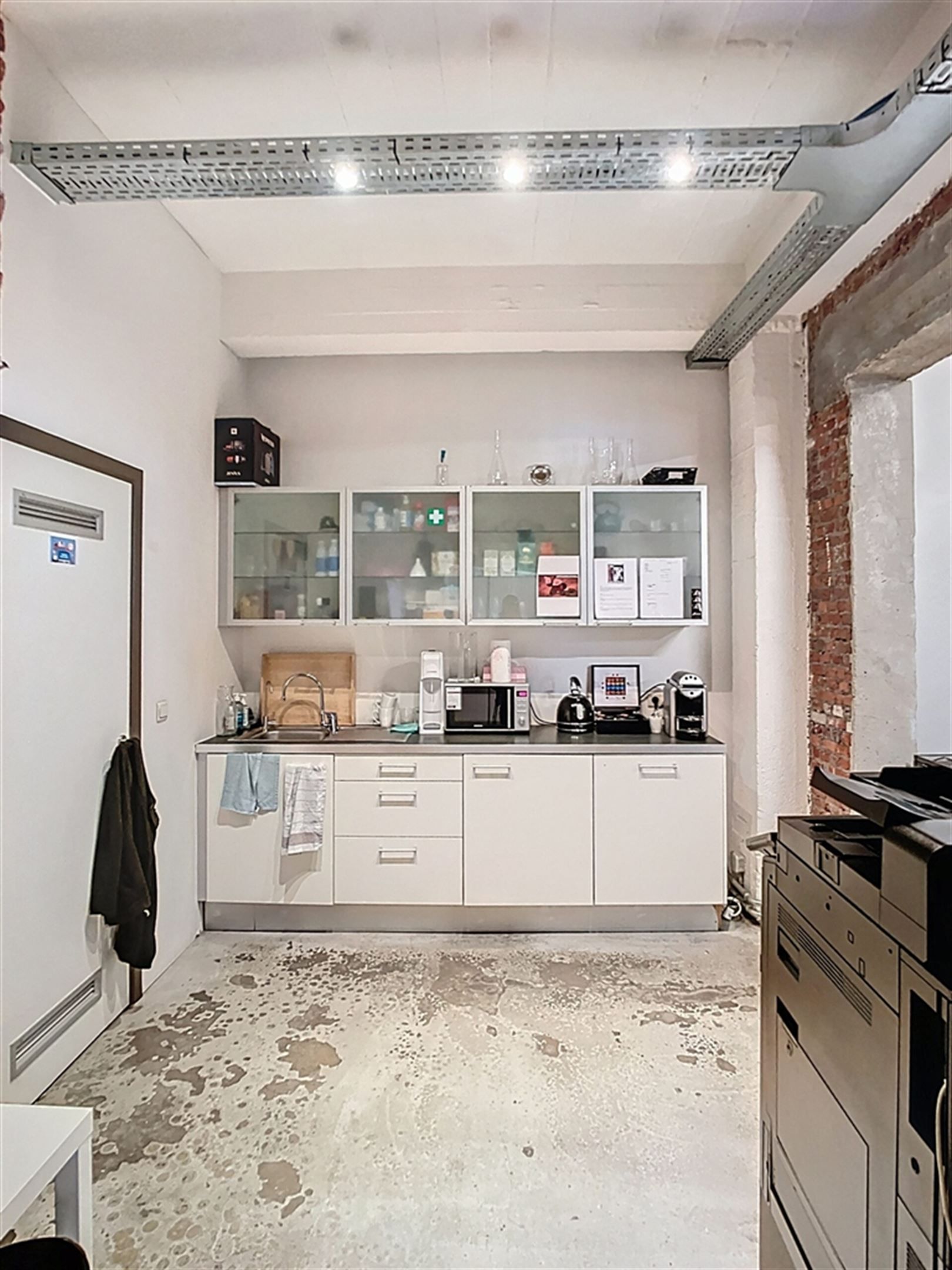 Stijlvol loftkantoor in Entrepot De Vins foto 8