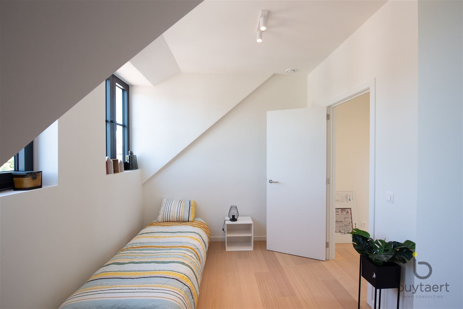 Beleef luxe, comfort en energiezuinigheid in een karaktervolle architectuur. foto 22