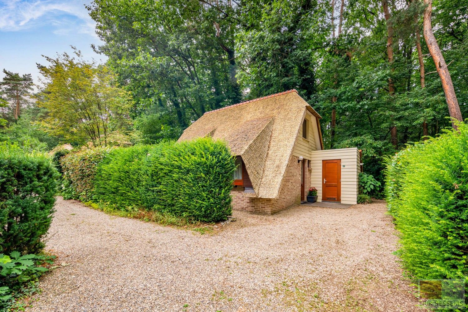 Gezellige vakantiewoning met 3 slaapkamers op het park Sunclass Sonnevijver. foto {{pictureIndex}}