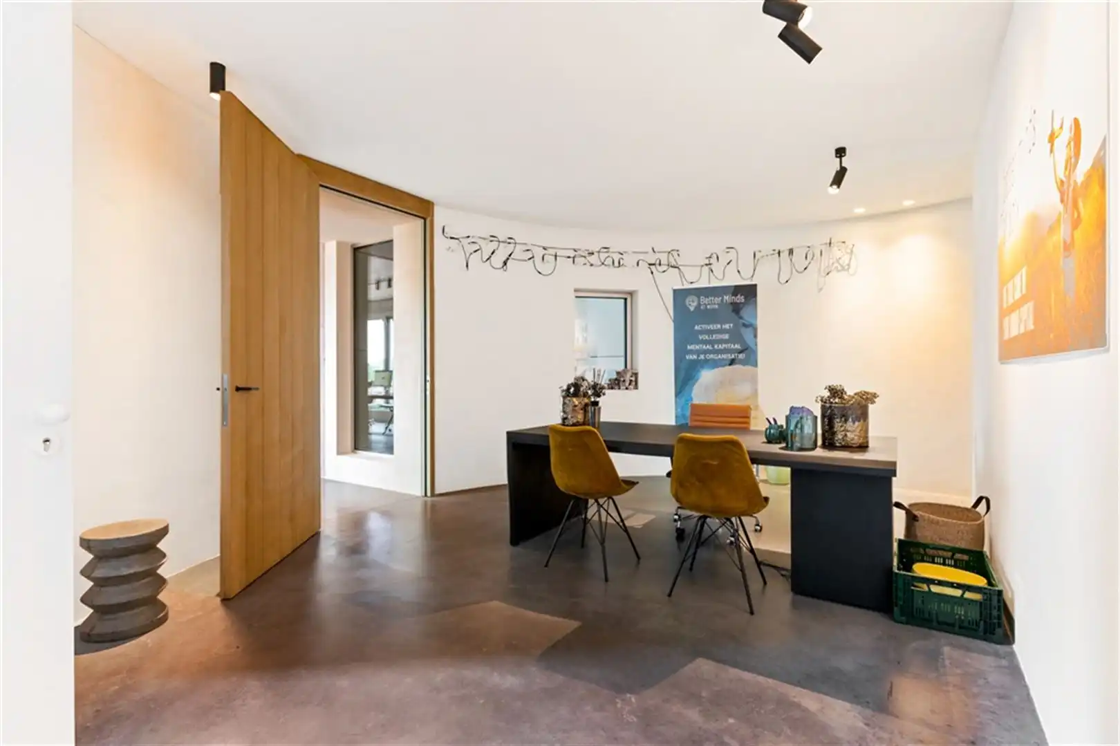 Atypisch landmarkpand te koop op de Kanaalsite van Axel Vervoordt foto 3