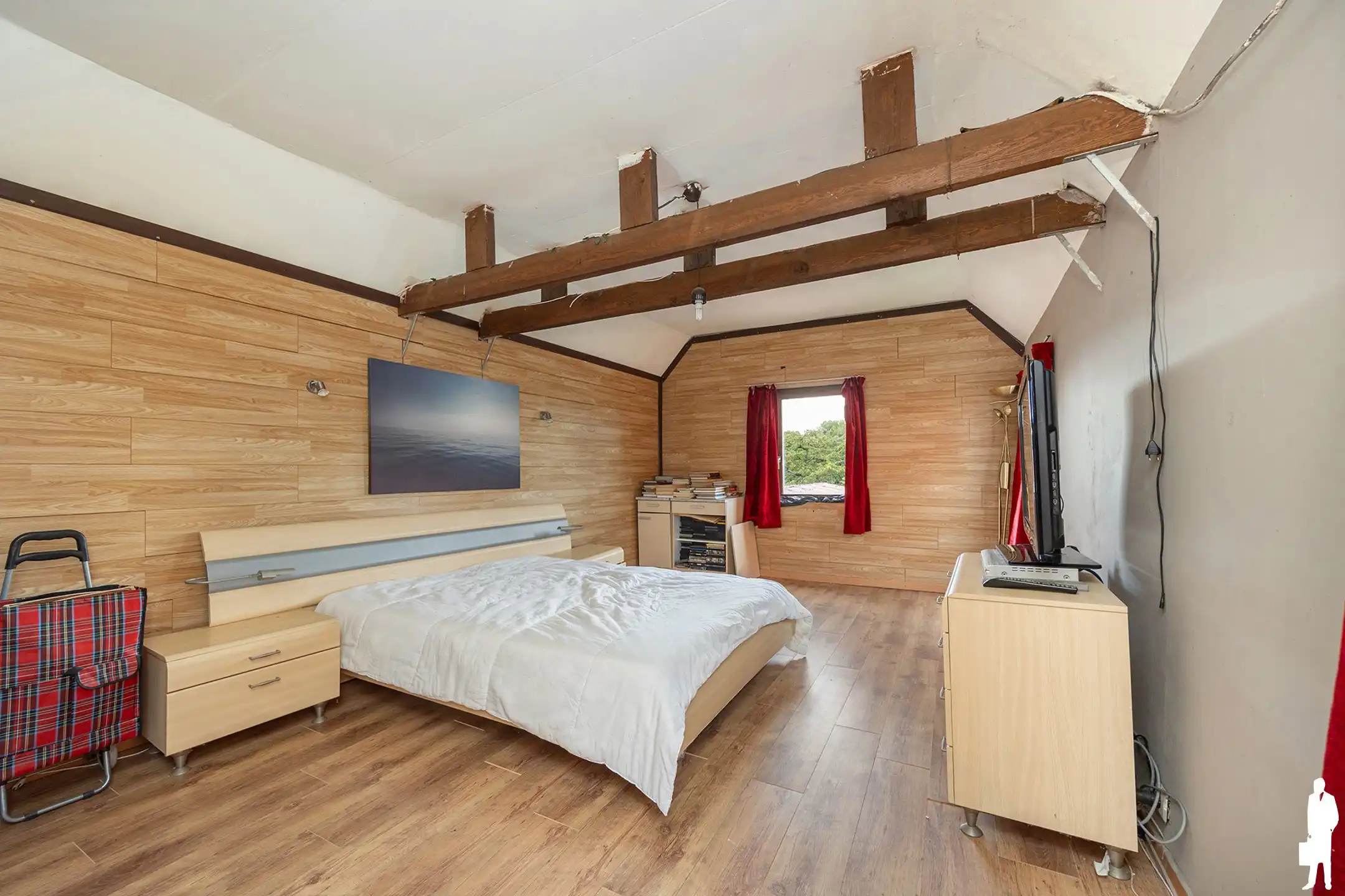 Woning met tal van mogelijkheden en prachtige uitgestrekte tuin foto 7
