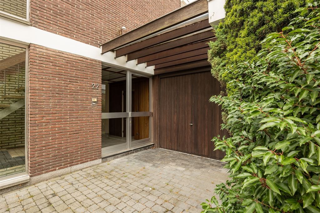 Unieke jaren 80-woning met ruime tuin foto 26