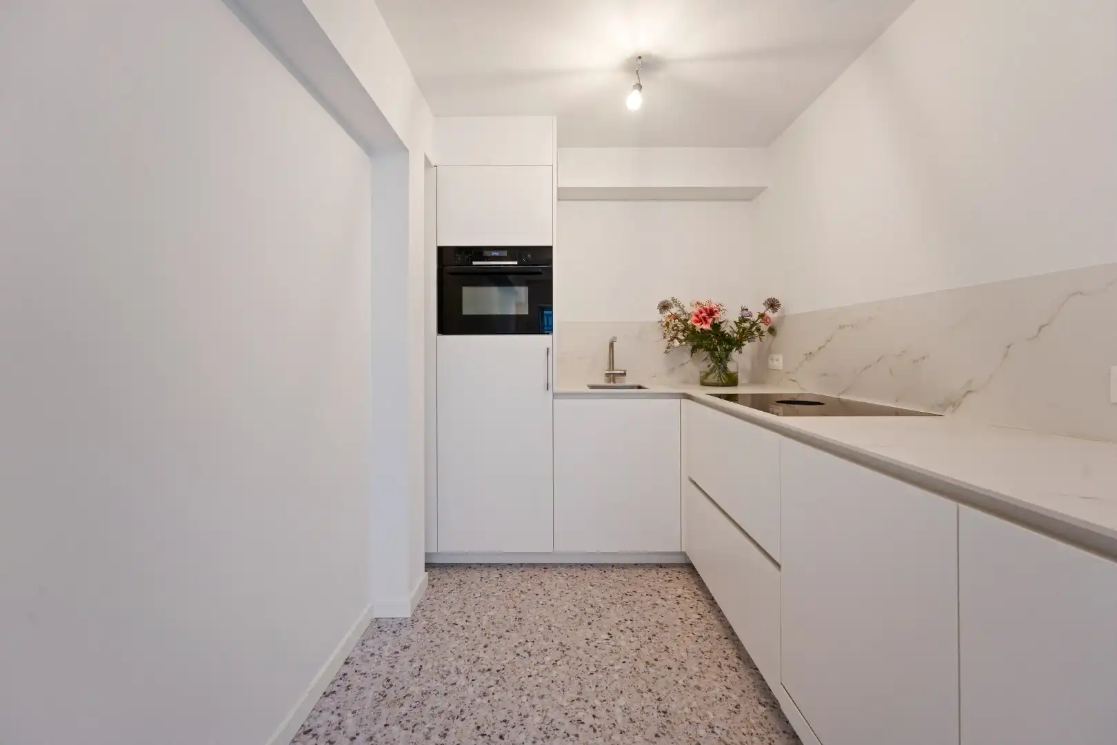 Energiezuinige, volledig gerenoveerde woning te huur op toplocatie in Wenduine! foto 3