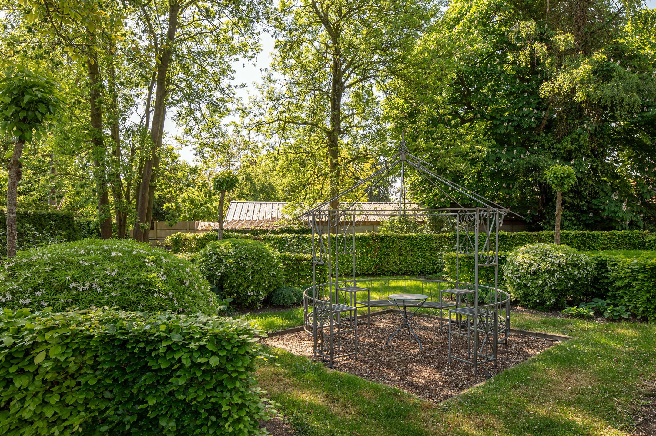 Instapklare  woning op centrale ligging foto 24