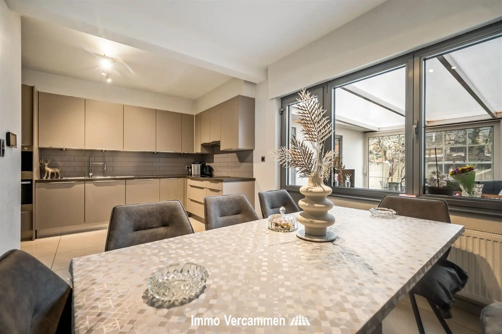 Instapklare woning met 4 SLPK te Mechelen foto 6