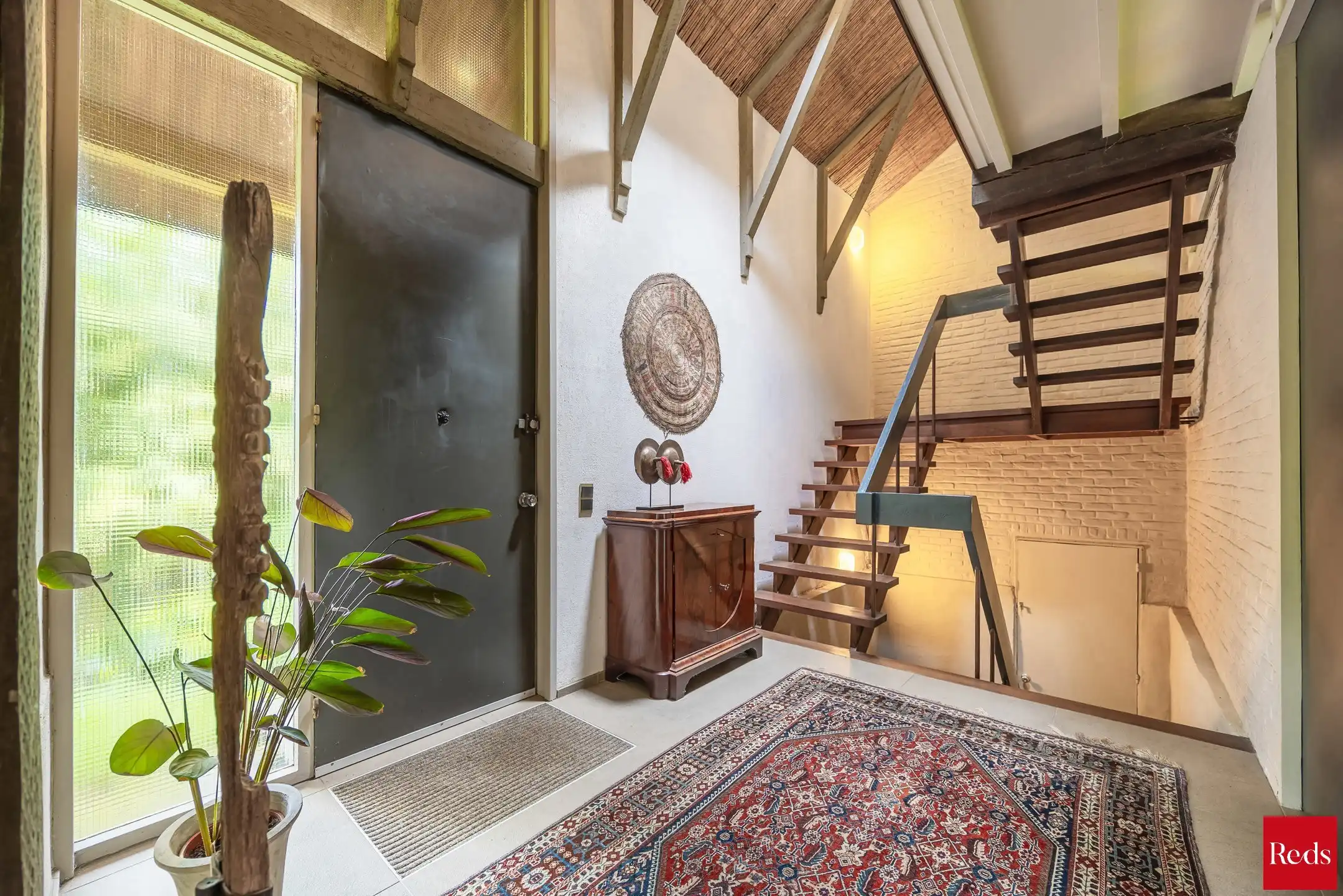 Architecturale woning in het groen met veel licht foto 4