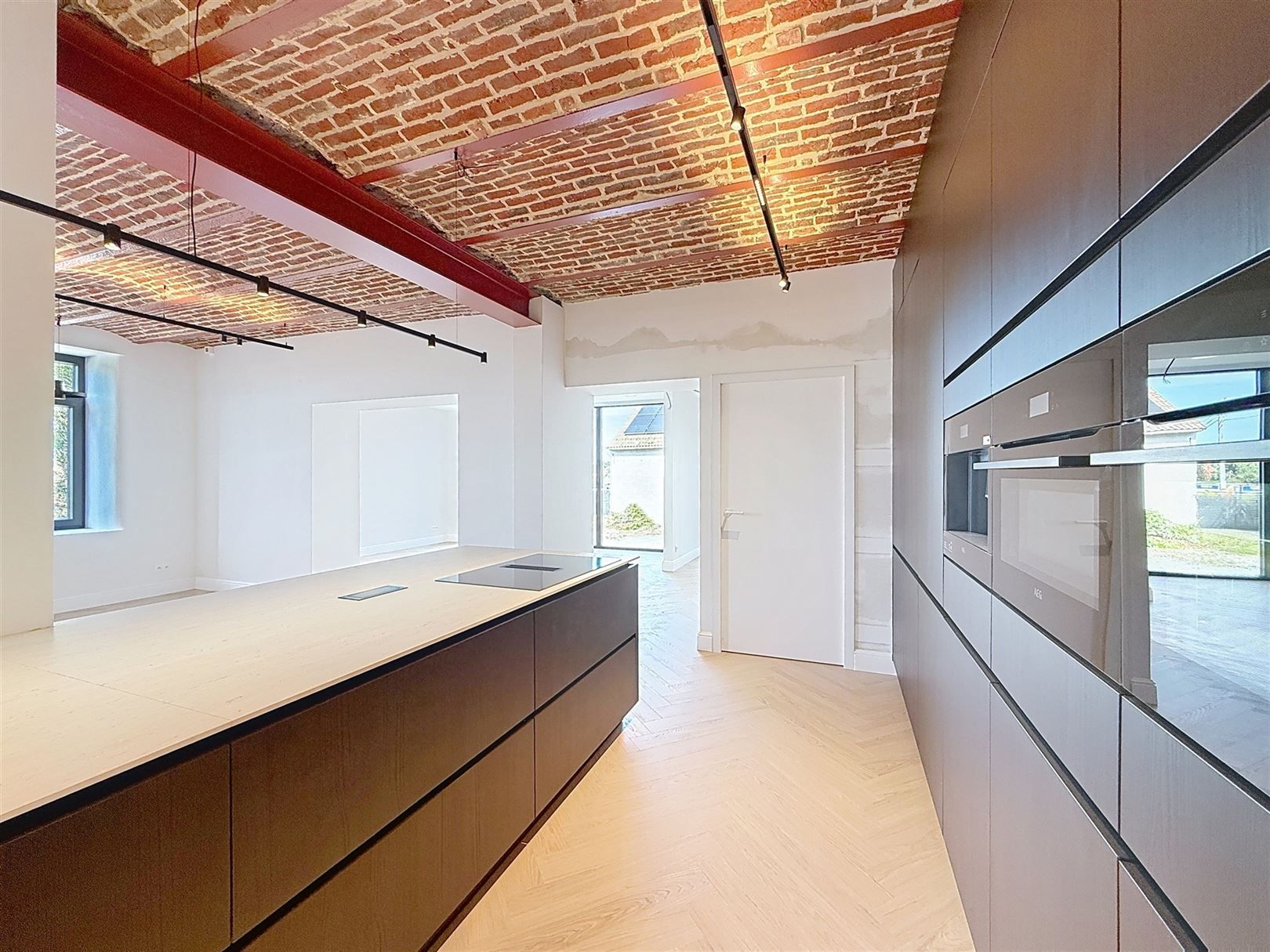 Energiezuinige, volledig gerenoveerde hoeve met bijgebouwen, 7a 83ca foto 48