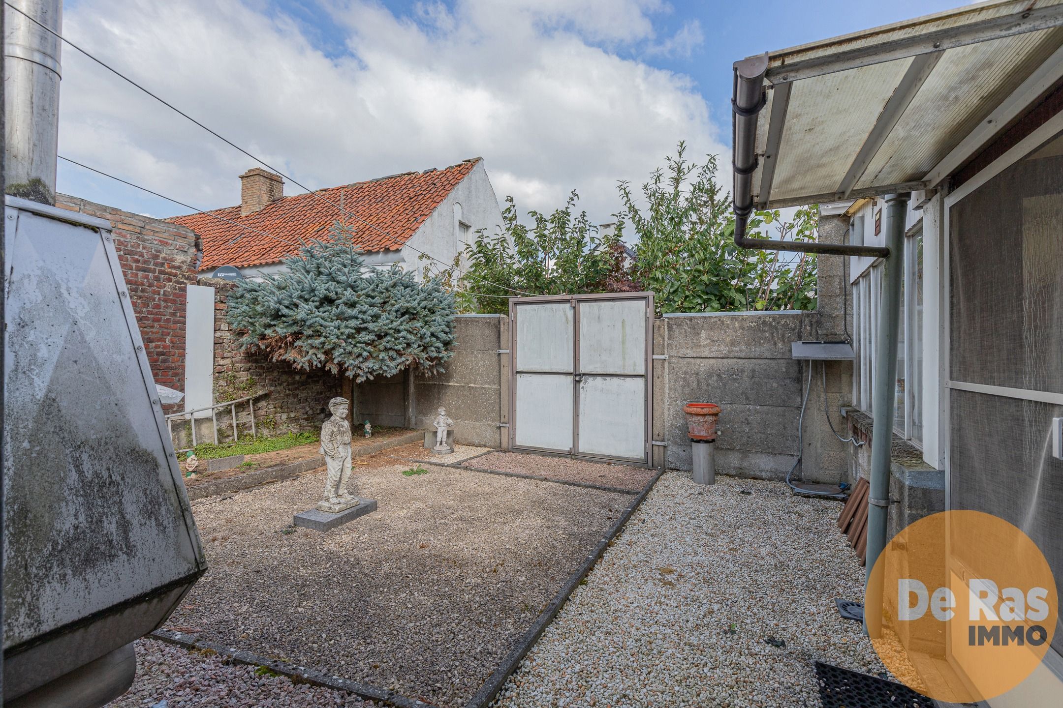 LEDE - Centraal gelegen, te renoveren rijhuis foto 14