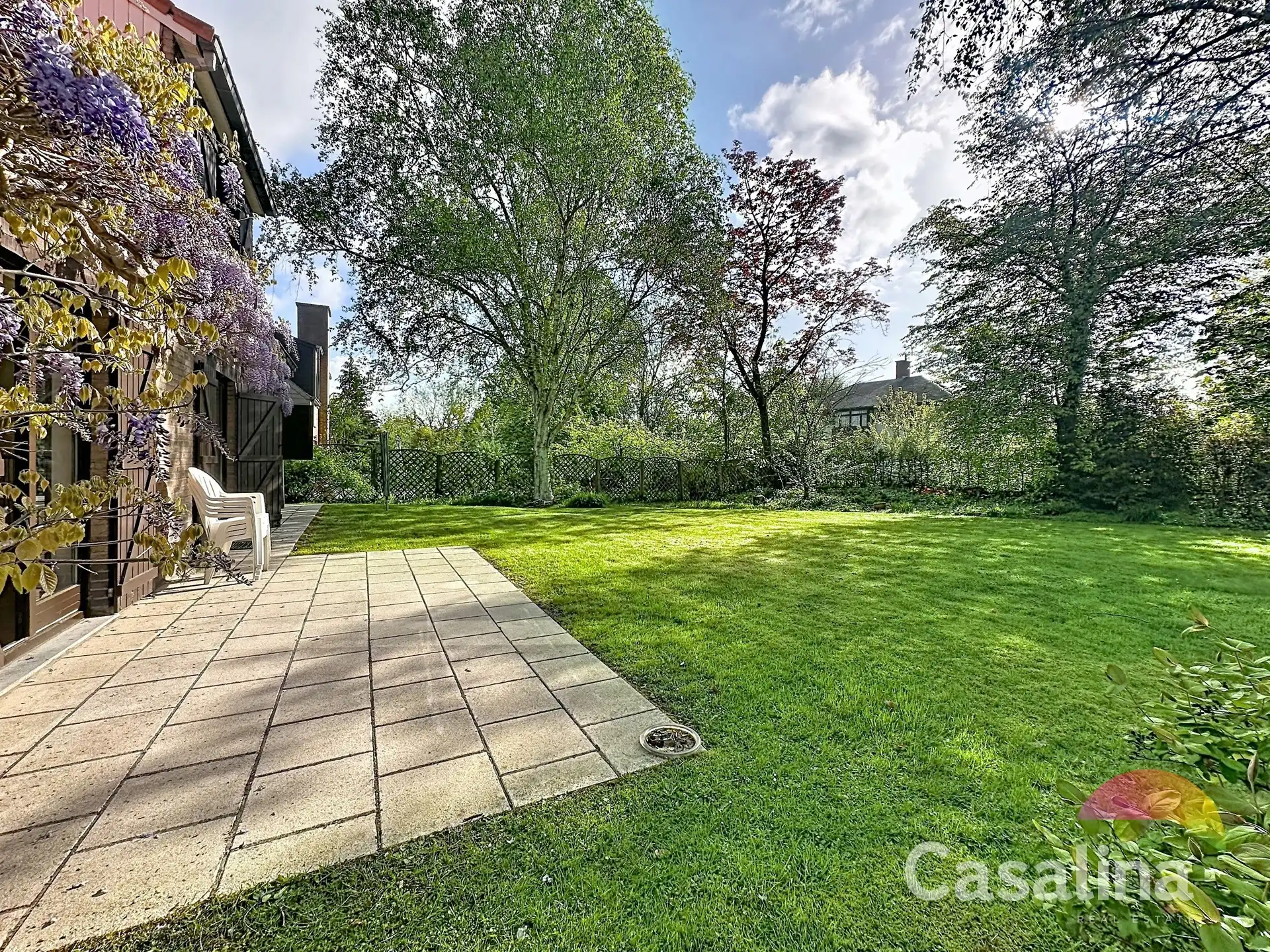 Karaktervolle woning met 5 slaapkamers en tuin foto 2