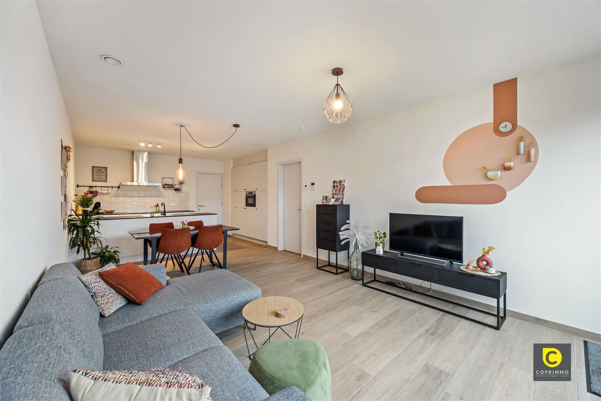 Modern Appartement in hartje Geel foto {{pictureIndex}}