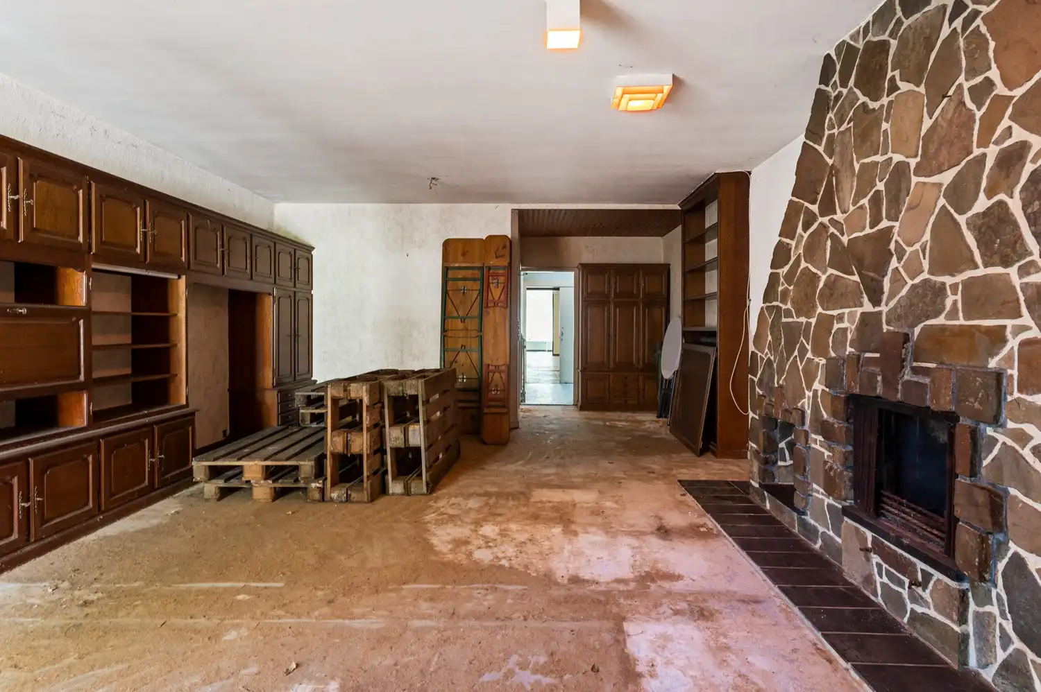 Handelsgelijkvloers met bovenliggend appartement in het centrum van Wommelgem! foto 10