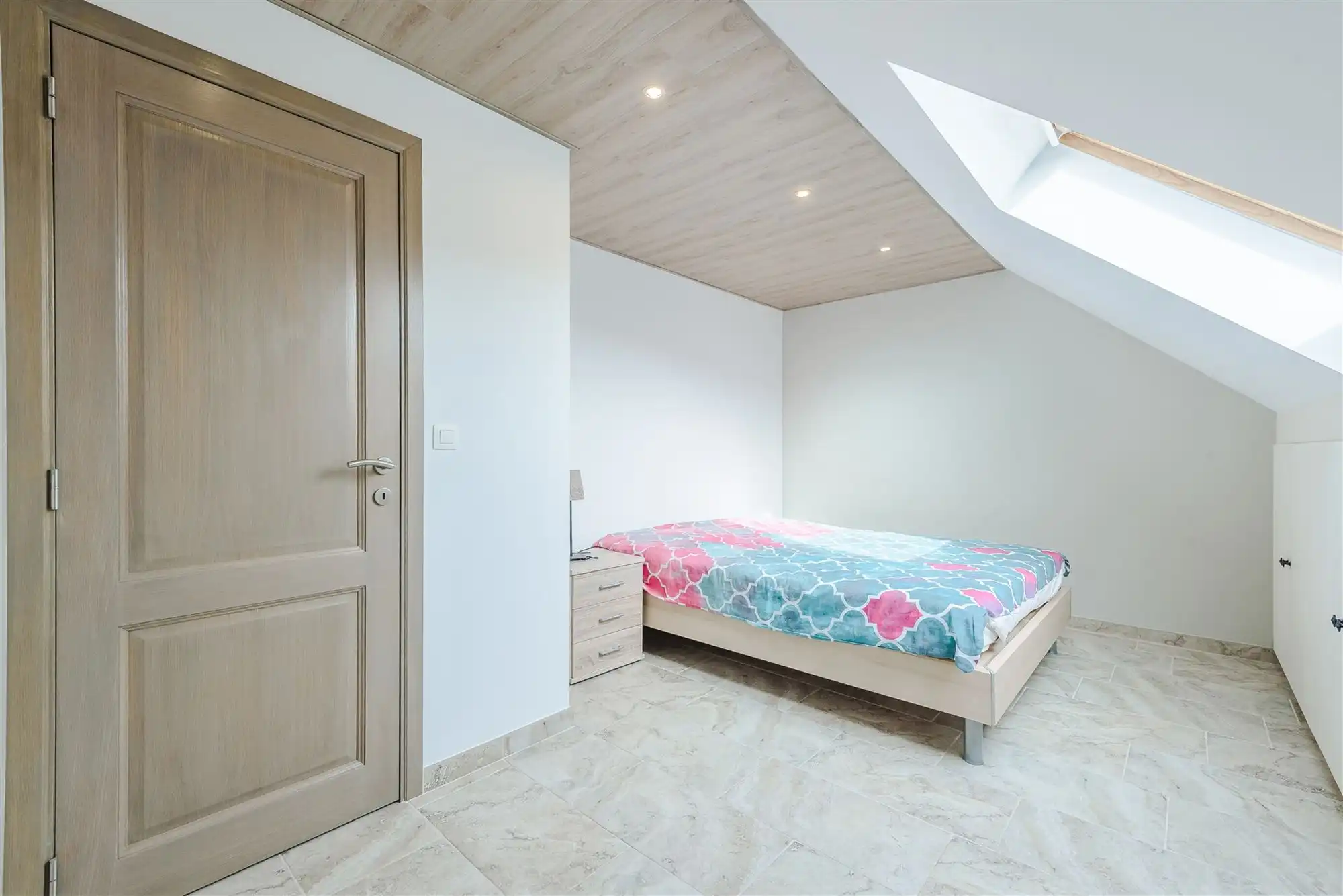 Kwaliteitsvol instapklaar huis met 3 slpks, 2 badks en tuin foto 27