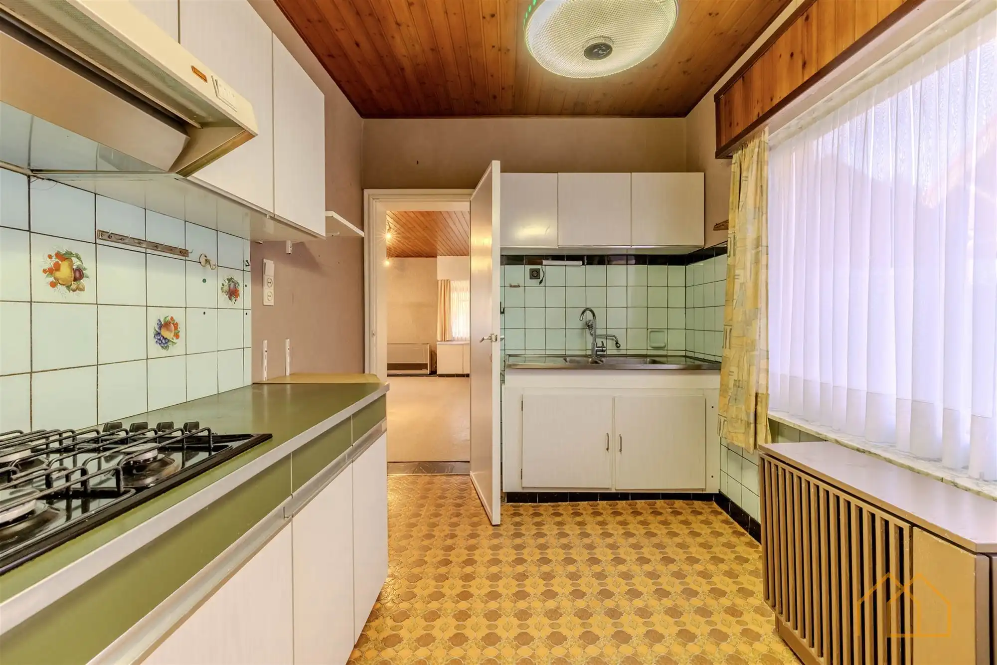 Op te frissen woning op 12a in centrum van Geel foto 6