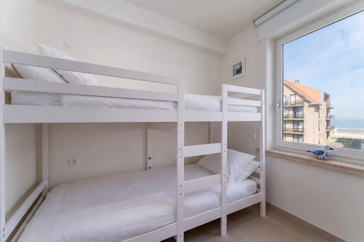 Prachtig gerenoveerd appartement nabij het strand foto 12