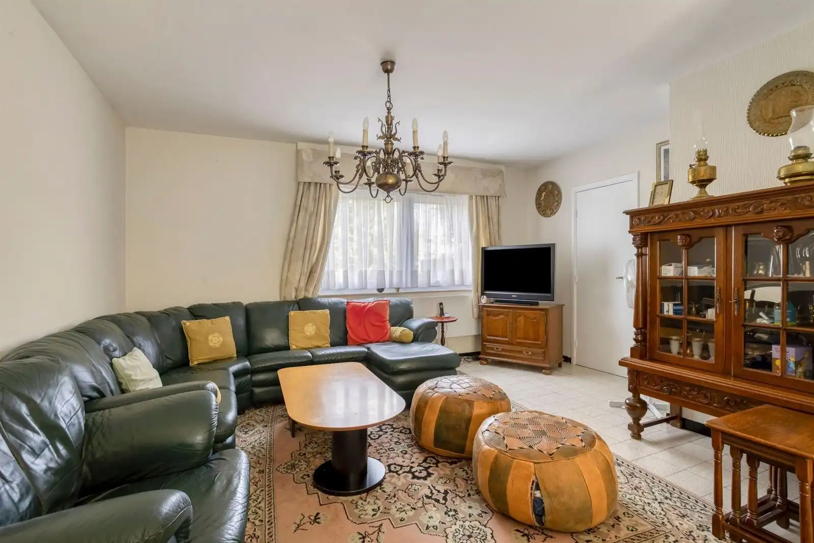 3-gevelwoning met 3 slaapkamers, garage en tuin foto 7