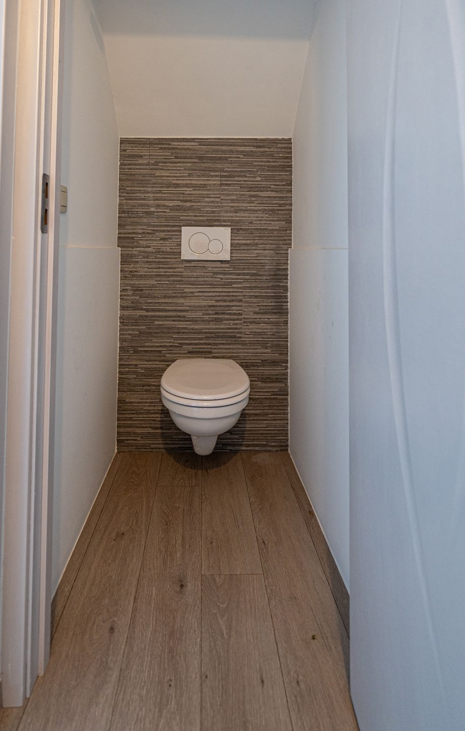 Duplexappartement met groot terras, gelegen in het centrum van Schriek. foto 16