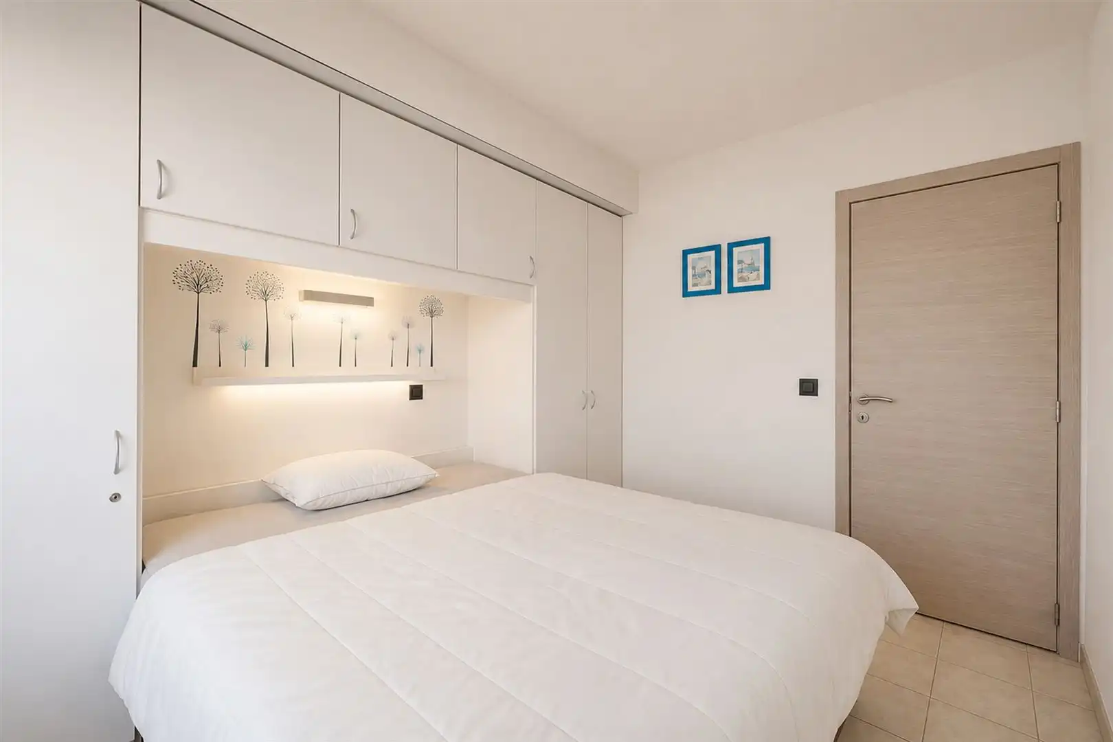 uitzonderlijk hoek appartement met 2 slaapkamers foto 19