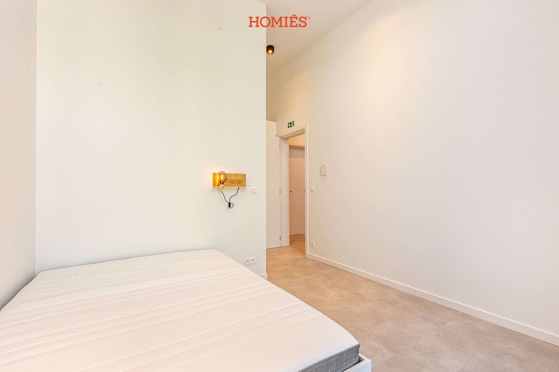 Studentenkamers met eigen sanitair op centrale ligging! foto 2