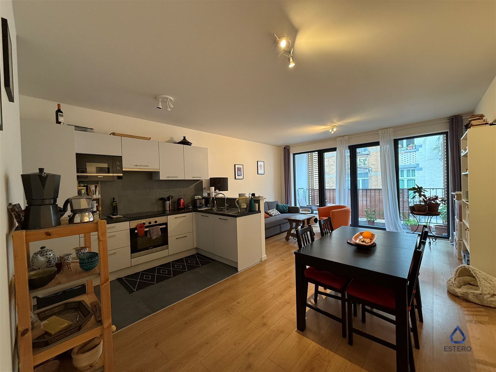 2-slaapkamerappartement met terras te Brussel  foto 4