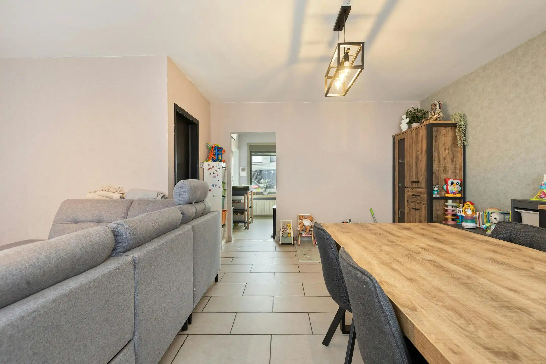 Gezinswoning met 3 slaapkamers en ruime garage op topligging foto 6